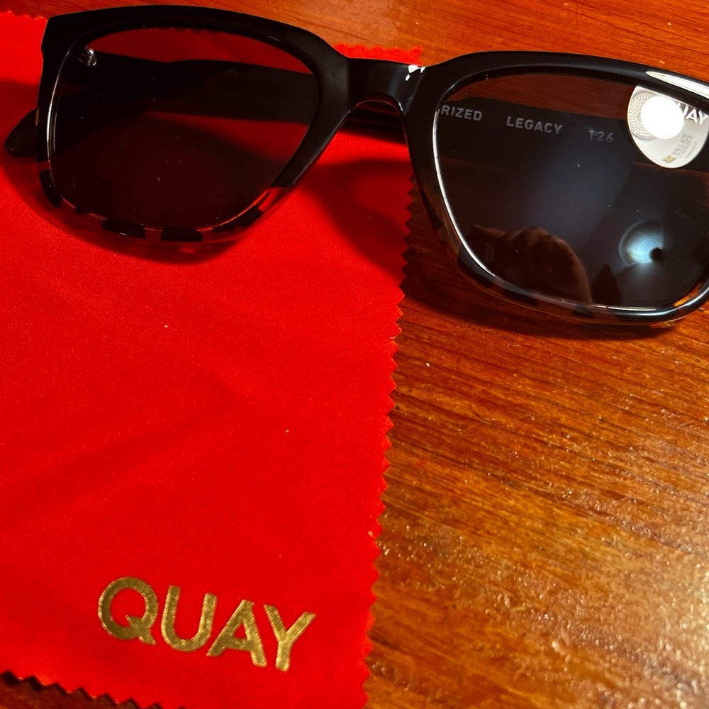 Quay Sunglasses BRAND NEW!